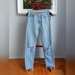 Levi's Distressed Jeans - 25